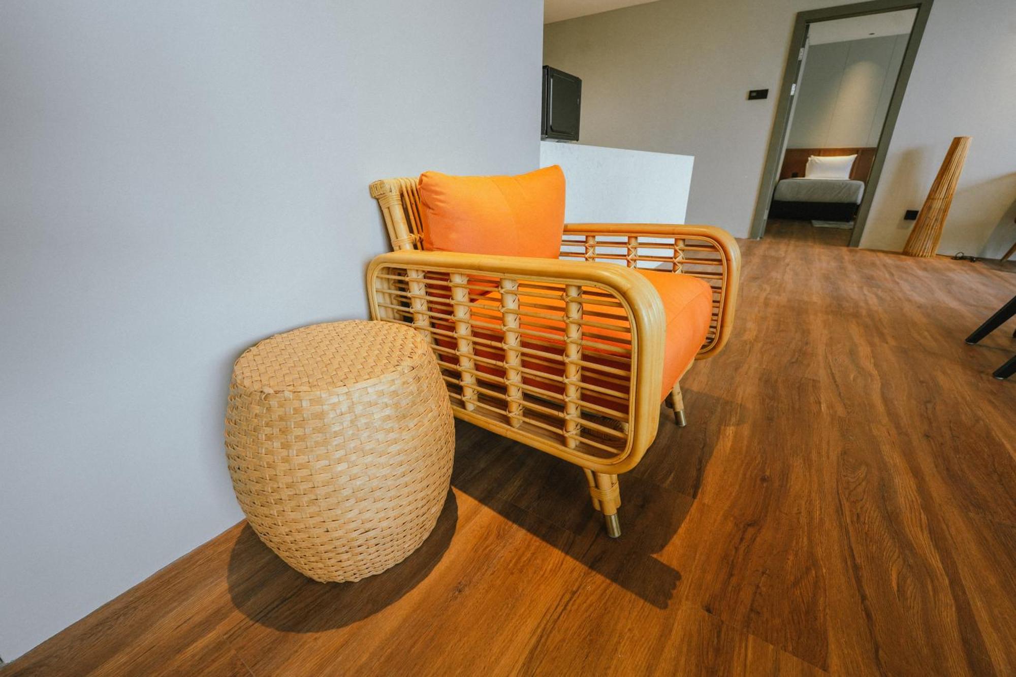Roxy Beach Resort Sematan Екстер'єр фото