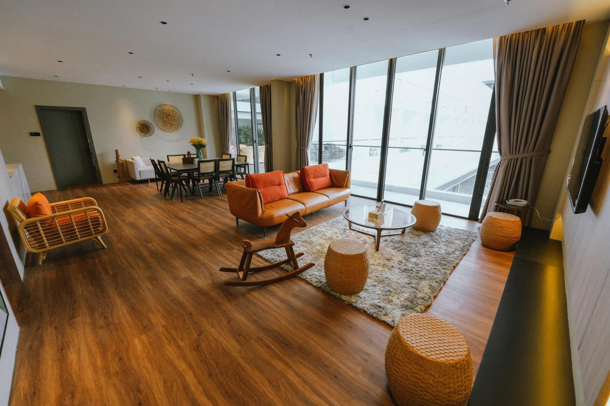 Roxy Beach Resort Sematan Екстер'єр фото